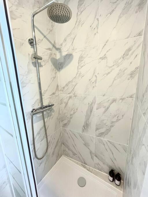 Studio 10Min Paris Centre I Cdg Drancy Bagian luar foto